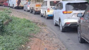 താമരശ്ശേരി ചുരത്തിൽ ഗതാഗത തടസ്സം രൂക്ഷം