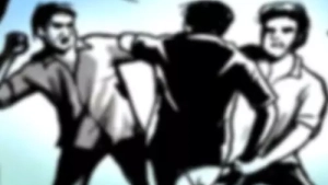 
                        പാലക്കാട് എലപ്പുള്ളിയില്‍ യുവാവിനെ പോസ്റ്റില്‍ കെട്ടിയിട്ട് മര്‍ദിച്ചു; രണ്ട് പേര്‍ അറസ്റ്റില്‍