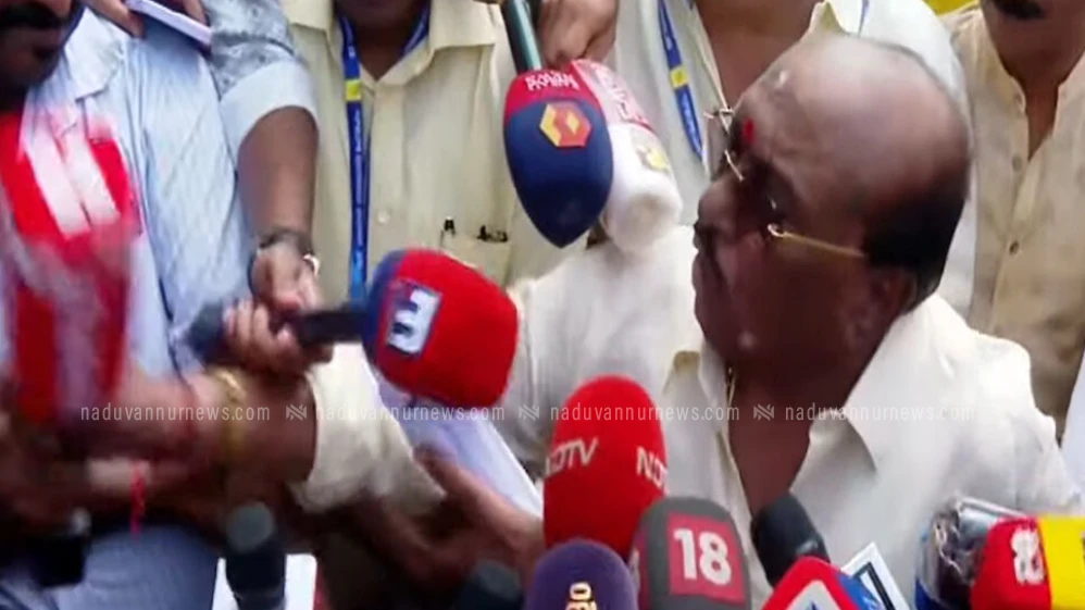  മലപ്പുറം വിരുദ്ധ പരാമർശം ചോദ്യം ചെയ്ത മാധ്യമപ്രവർത്തകനെ വെള്ളാപ്പള്ളി പിടിച്ചുതള്ളി