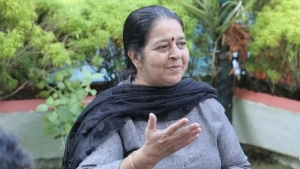 കലൂര്‍ സ്റ്റേഡിയത്തിലെ അപകടം: രണ്ട് കോടി നഷ്ടപരിഹാരം ആവശ്യപ്പെട്ട് ഉമ തോമസ് എംഎല്‍എ