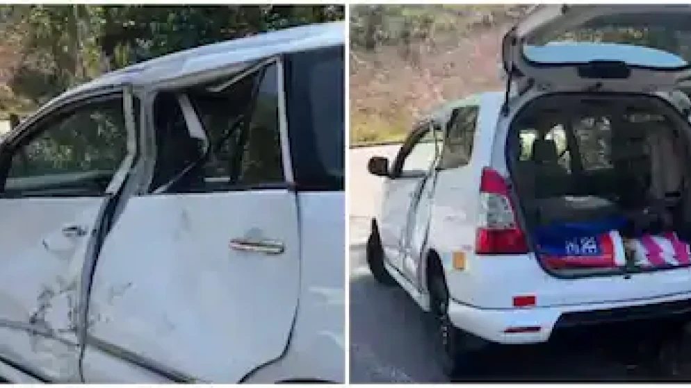 മൂന്നാറിൽ പാഞ്ഞെത്തിയ കാട്ടാന ഓടിക്കൊ ണ്ടിരുന്ന ഇന്നോവ കാർ ചവിട്ടി മറിച്ചു