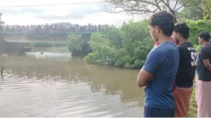 
                        യുവതി രണ്ടര വയസുള്ള കുഞ്ഞുമായി പുഴയിൽ ചാടി; അമ്മയുടെ മൃതദേഹം ലഭിച്ചു