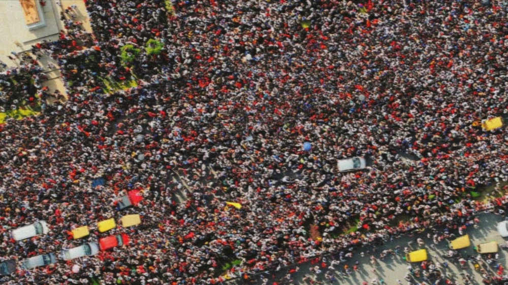 ബെംഗളൂരുവില്‍ ദുരന്തമായി ആര്‍സിബിയുടെ വിജയാഘോഷം; തിക്കിലും തിരക്കിലുംപെട്ട് 11 മരണം