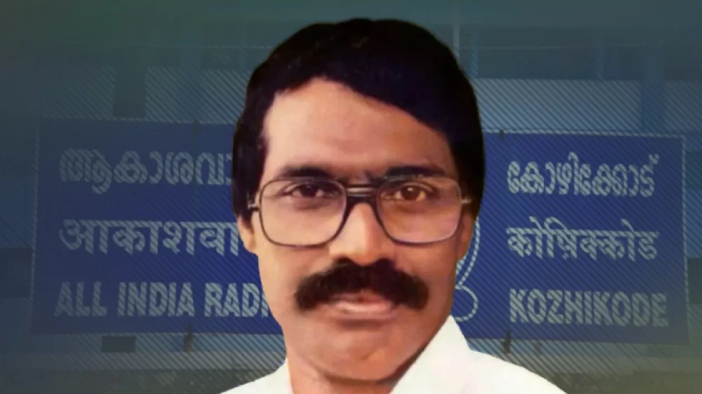 ഖാൻ വിട പറഞ്ഞിട്ട് 28 വർഷം; ഇത്തവണ പത്താം ക്ലാസിൽ ഖാൻ കാവിലിനെ കുട്ടികൾ പഠിക്കും