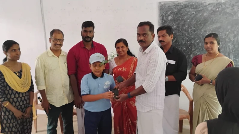 ഭൂമിക്ക് കവചം എന്റെ കൈകൾ: തുറയൂർ ജി യു പി എസിൽ പരിസ്ഥിതി ദിന പരിപാടികൾ