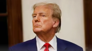 
                        നാടകീയ നീക്കങ്ങൾ; ഇറാനും ഇസ്രയേലും തമ്മിൽ വെടിനിർത്തൽ പ്രഖ്യാപിച്ച് ട്രംപ്