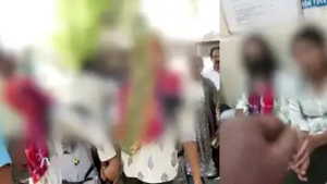 
                        താനൂരിൽ കാണാതായ പെൺ കുട്ടികൾക്കൊപ്പമുണ്ടായിരുന്ന യുവാവ് കസ്റ്റഡിയിൽ