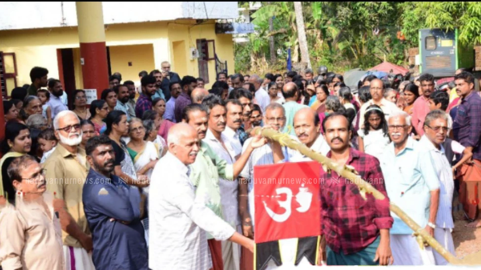 കൊഴുക്കല്ലൂർ കുനിയിൽ ശ്രീ ഭഗവതി പരദേവത വിഷ്ണു ക്ഷേത്ര മഹോത്സവം കൊടിയേറി