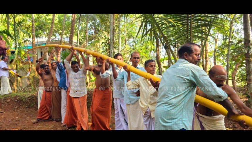 കരുവണ്ണൂർ അരിപ്പ കുളങ്ങര ഭഗവതി ക്ഷേത്രത്തിലെ തിറ മഹോത്സവം കൊടിയേറി