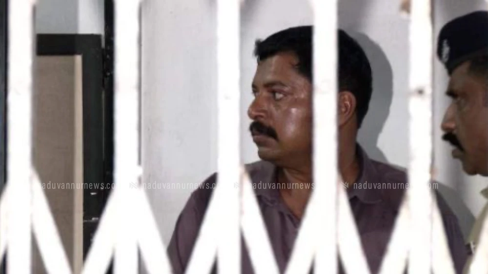 കുപ്രസിദ്ധ  മോഷ്‌ടാവ് പെരുമണ്ണ പ്രശാന്ത് കോഴിക്കോട്ട് പിടിയിലായി