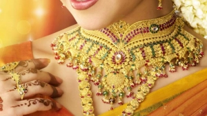 
                        കുതിച്ചുയര്‍ന്ന് സ്വര്‍ണവില; പവന് 73,040 രൂപ