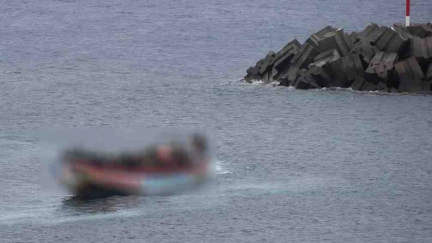 കോഴിക്കോട് വെള്ളയിൽ ഹാർബറിനു സമീപം തോണി മറിഞ്ഞ് ഒരു മരണം