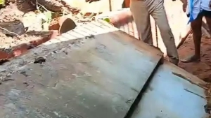 കക്കോടിയിൽ നിർമാണത്തിലിരിക്കുന്ന വീടിന്റെ മതിലിടിഞ്ഞ് തൊഴിലാളി മരിച്ചു കക്കോടിയിൽ നിർമാണത്തിലിരിക്കുന്ന വീടിന്റെ മതിലിടിഞ്ഞ് തൊഴിലാളി മരിച്ചു