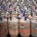 വാണിജ്യ ആവശ്യങ്ങള്‍ക്കുള്ള പാചക വാതക സിലിണ്ടറിന്റെ വില കുറച്ചു