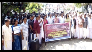 റേഷൻ വ്യാപാരികൾ താലൂക്ക് സപ്ലൈ ഓഫീസിനു മുന്നിൽ മാർച്ചും ധർണയും നടത്തി