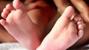 
                        കണ്ണൂരിൽ മൂന്ന് മാസം പ്രായമുള്ള കുഞ്ഞ് കിണറ്റിൽ വീണ് മരിച്ചു