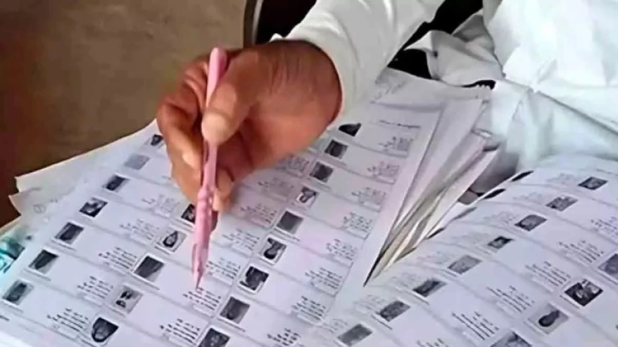  ബിഎൽഒമാരിൽ കൂടുതലും അധ്യാപകർ; സ്‌കൂളുകളുടെ പ്രവർത്തനത്തെ ബാധിക്കുമെന്ന് ആശങ്ക