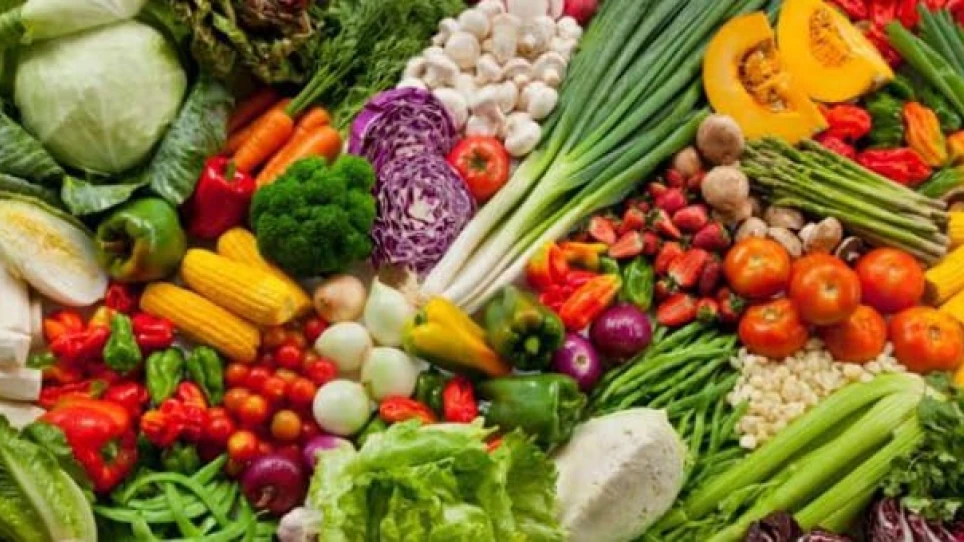  പച്ചക്കറി വില കുതിച്ചുയരുന്നു; ആശ്വാസമായി ഉള്ളിയും തക്കാളിയും