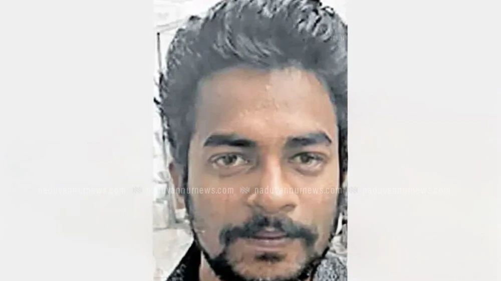  ട്രെയിനിൽ ചാർജ് ചെയ്യാൻ വച്ച ഫോൺ മോഷ്ടിച്ച കാപ്പ കേസ് പ്രതി പിടിയിൽ