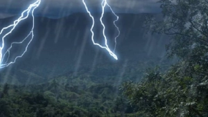 മഴ മുന്നറിയിപ്പിൽ മാറ്റം; വരുന്നു ഇടിയോട് കൂടിയ അതിശക്ത മഴ