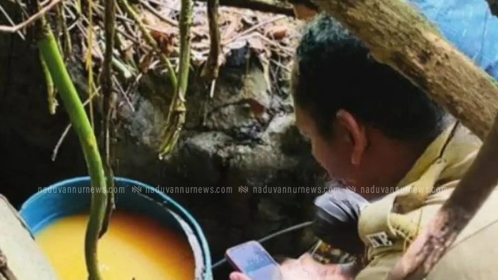  നാദാപുരത്ത് വ്യാജവാറ്റിനായി സൂക്ഷിച്ച 230 ലിറ്റർ വാഷ് എക്സൈസ് സംഘം പിടികൂടി 