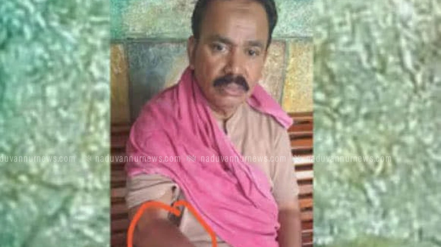  സ്‌കൂട്ടറില്‍ സഞ്ചരിക്കുകയായിരുന്ന മധ്യവയസ്‌കനെ തെരുവ് നായക്കൂട്ടം ആക്രമിച്ചു