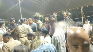 
                        റവന്യൂ ജില്ലാ കലോത്സവത്തിന്റെ ചെണ്ട മേള വേദിയിൽ സംഘർഷം