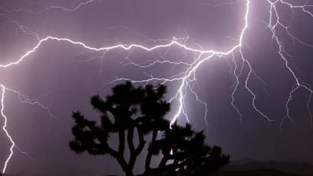  കണ്ണൂരിൽ ഇടിമിന്നലേറ്റ് ചെങ്കൽ തൊഴിലാളികളായ 2 പേർ മരിച്ചു