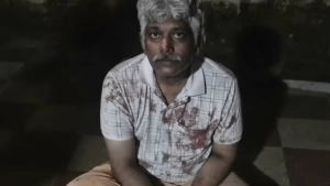 വീട്ടിലിരുന്ന് മദ്യപിക്കുന്നത് ചോദ്യം ചെയ്ത അമ്മയെ മകൻ കഴുത്തറുത്ത് കൊന്നു വീട്ടിലിരുന്ന് മദ്യപിക്കുന്നത് ചോദ്യം ചെയ്ത അമ്മയെ മകൻ കഴുത്തറുത്ത് കൊന്നു