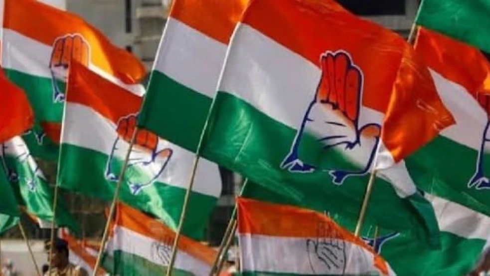  നടുവണ്ണൂരിൽ ഡിവൈഎസ്പിയുടെ വീട്ടിലേക്കുള്ള കോൺഗ്രസ് മാർച്ച് അൽപ്പ സമയത്തിനകം; നേരിടാൻ കനത്ത പോലീസ് സന്നാഹം