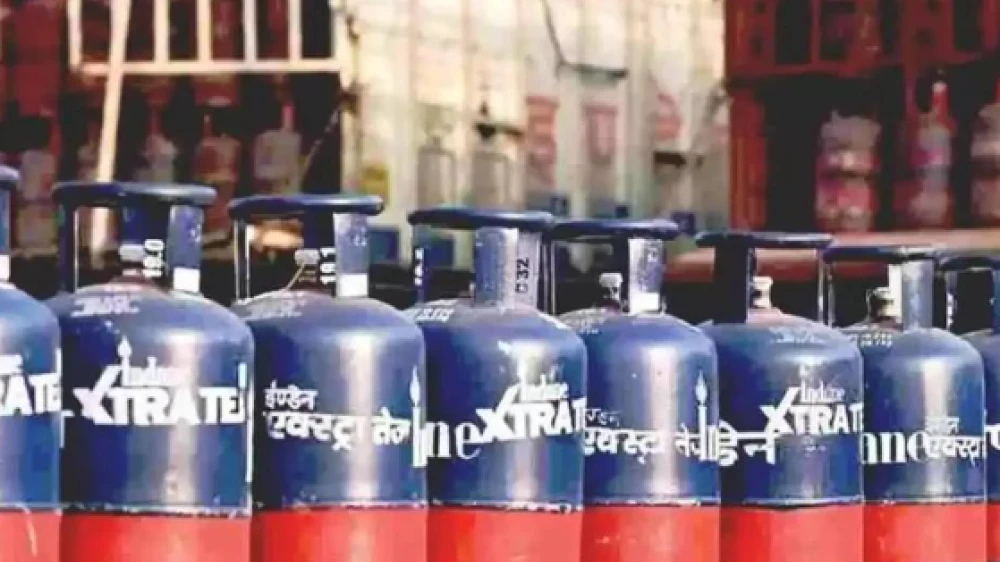 പാചകവാതക സിലിണ്ടറിന് വില കുറഞ്ഞു; ഇന്ന് മുതൽ പ്രാബല്യത്തിൽ