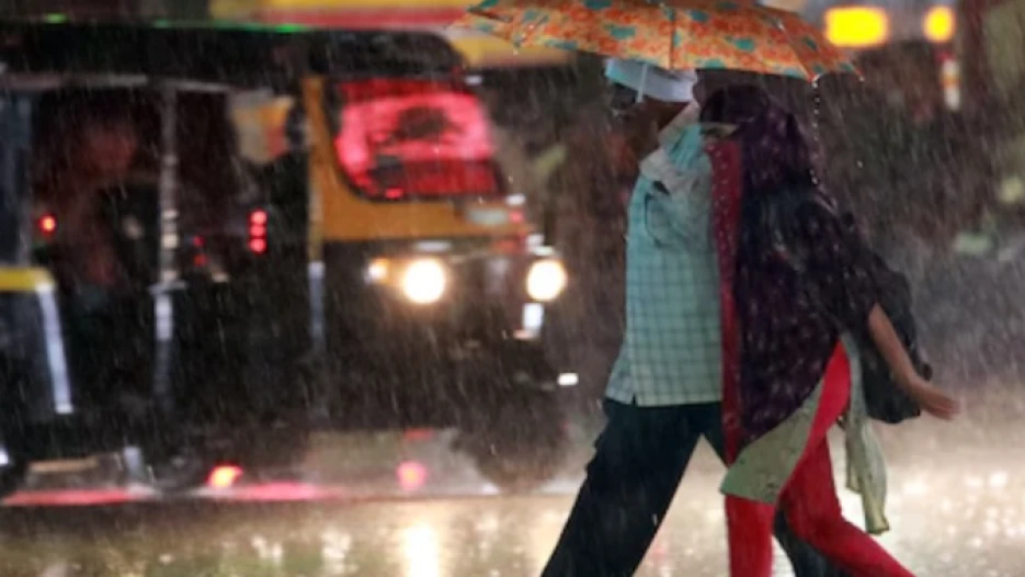 ബംഗാൾ ഉൾക്കടലിൽന്യൂനമർദം രൂപപ്പെട്ടു; നാളെ മുതൽ മഴ ശക്തമായേക്കും