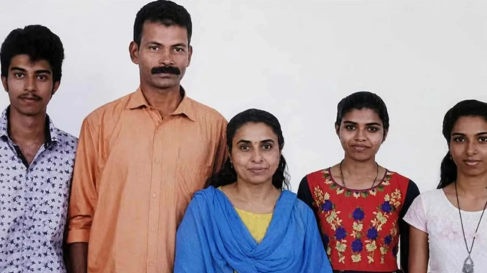  അമ്മയ്ക്കും മോനും നാടിന്റെ യാത്രാമൊഴി