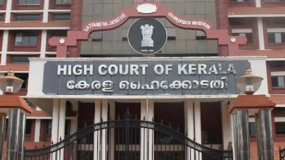 കോടതി ഉത്തരവ് അവഗണിച്ച മുവാറ്റുപുഴ ആർഡിഒയ്ക്ക് 25000 രൂപ പിഴ.