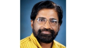 ഈ വർഷത്തെ ഇ.കെ. ഗോവിന്ദൻ മാസ്റ്റർ സ്മാരക പുരസ്കാരം  യു.കെ.രാഘവന്.