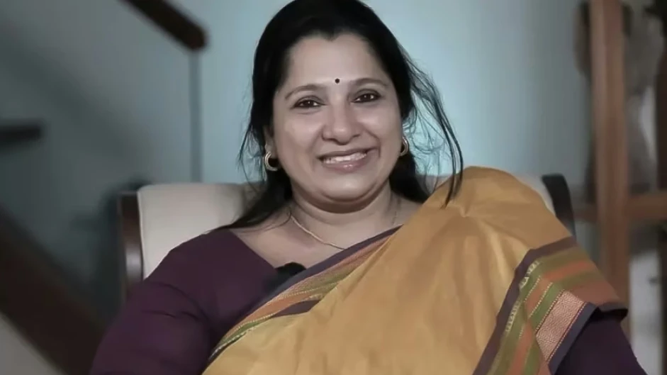 അയവദാനത്തിന് സമ്മതപത്രം നല്കി നിഷ ജോസ് കെ മാണി
