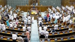 ലോക്‌സഭ സ്പീക്കർ നടത്തിയ ചായസത്ക്കാരത്തിൽ പങ്കെടുത്ത് കനിമൊഴി