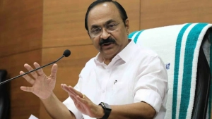 സർക്കാരിന്റെ അനുമതി ഇല്ലാതെ ഒരു ഉദ്യോഗസ്ഥനെയും ലോക് ഭവനിലേക്ക് വിളിച്ച് വരുത്തരുത്