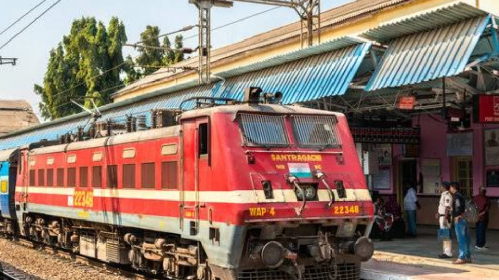  പിഴ കൂട്ടിയപ്പോൾ റെയിൽവെ നിയമ ലംഘന കേസുകൾ കുറഞ്ഞു.