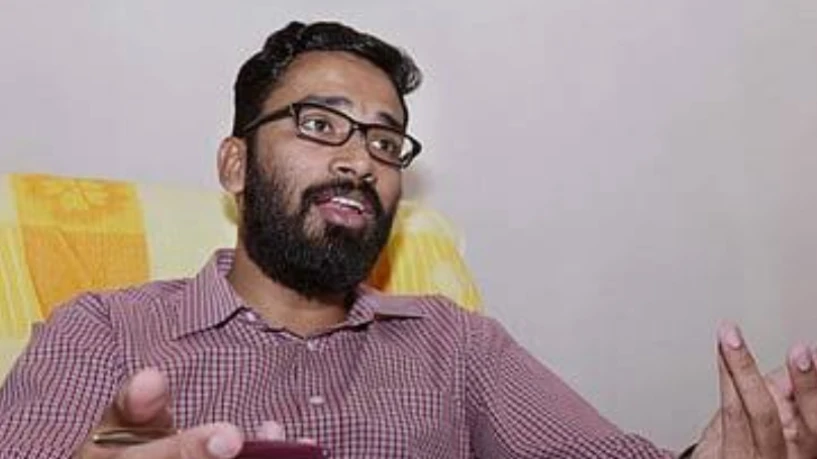  ശ്രീരാം വെങ്കിട്ടരാമൻ ഐ എ എസിൽ നിന്നും സമ്മാനം വാങ്ങാൻ നിരസിച്ച് രക്ഷിതാവ്