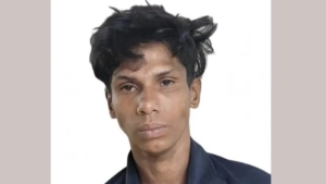 
                        പുതുപ്പാടിയിൽ കാർ മോഷ്ടിക്കാൻ ശ്രമിച്ചയാളെ നാട്ടുകാർ പിടിച്ചു പോലീസിൽ ഏൽപ്പിച്ചു