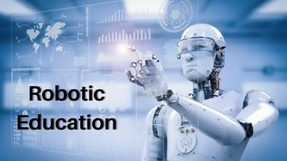 ‘റോബോട്ടിക് വിപ്ലവം’; അഡ്വാൻസ്ഡ് റോബോട്ടിക് കിറ്റുകൾ മന്ത്രി വി ശിവൻകുട്ടി വിതരണം ചെയ്തു