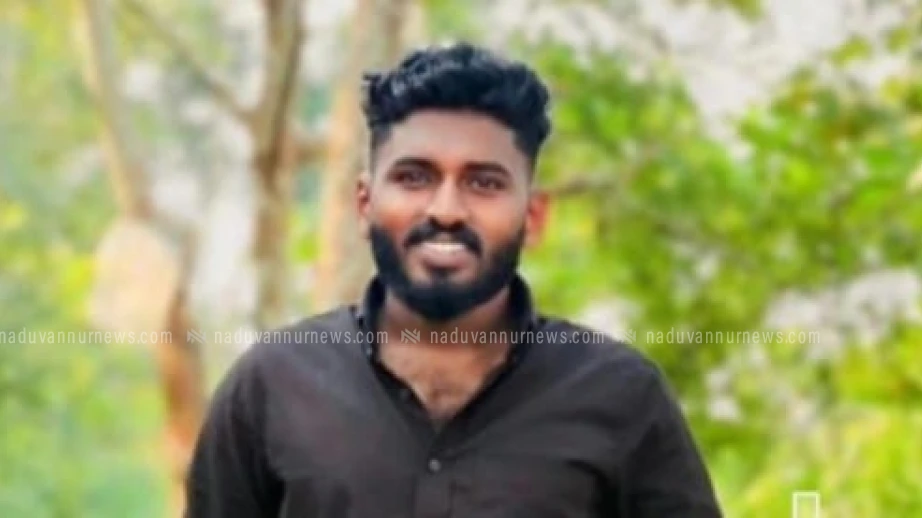  കറുത്ത പറമ്പിൽ വാഹനാപകടത്തിൽ യുവാവ് മരിച്ചു