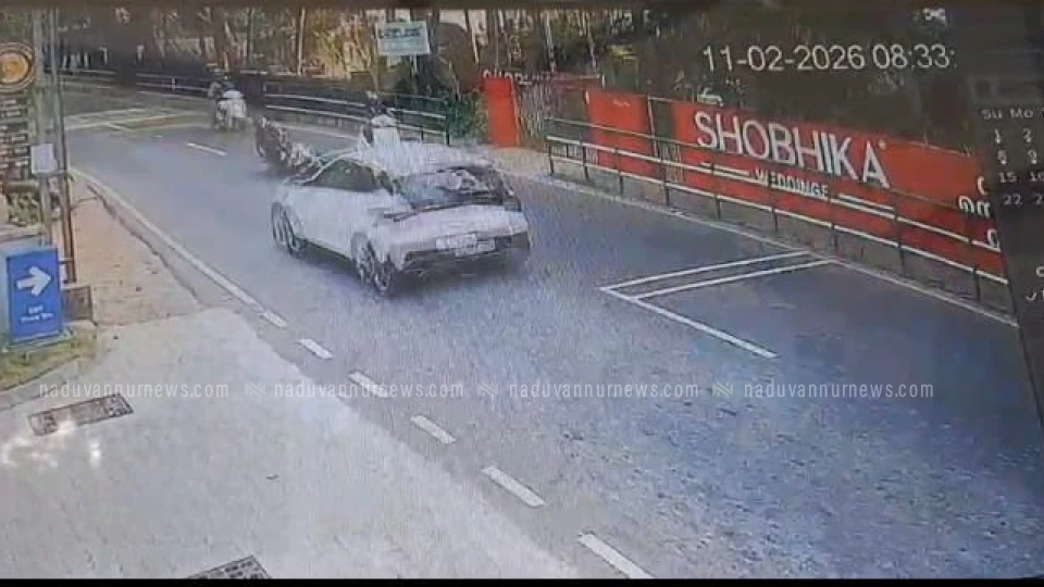  കരുവണ്ണൂരിൽ ഓവർ ടേക്ക് ചെയ്യുന്നതിനിടയിൽ ബൈക്ക് കാറിലിടിച്ച് യുവാവ് മരിച്ചു