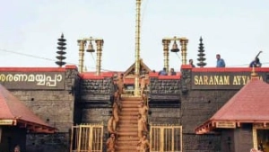 ശബരിമലയിലെ യുവതീപ്രവേശനം: ഹർജികൾ പുതിയ ഭരണഘടനാ ബെഞ്ചിന് പരി​ഗണിക്കാം