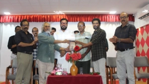 ഭയം അരങ്ങു വാഴുന്ന കാലത്ത് പുസ്തകങ്ങൾ കവചമാവണം: കെ.ഇ.എൻ