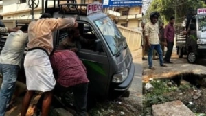 കൊയിലാണ്ടി റെയിൽവേ സ്റ്റേഷൻ റോഡിൽ എയ്‌സ് വണ്ടി ഓവുചാലിൽ താണു