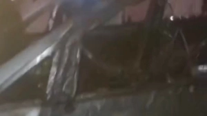 കോഴിക്കോട് സമസ്ത സെൻ്ററിന് സമീപം നിർത്തിയിട്ട ഇന്നോവ കാർ കത്തി നശിച്ചു