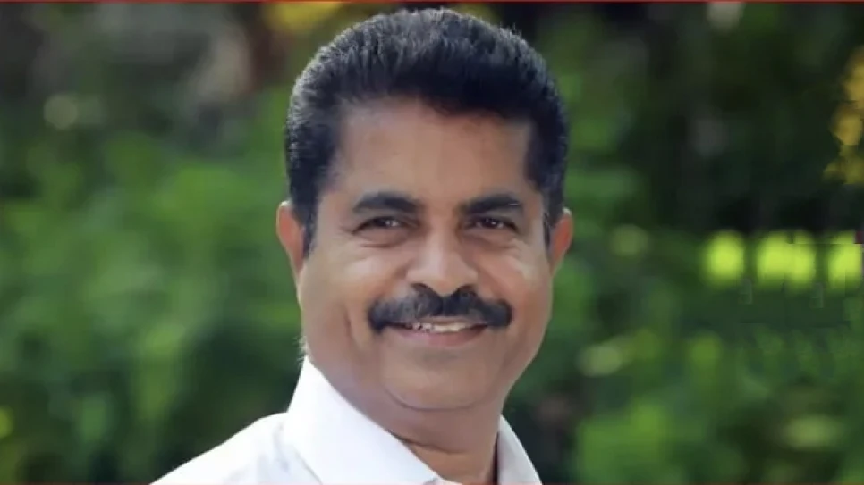 ശബരിമല സ്വര്‍ണക്കൊള്ള ;ഒന്നും മറച്ചുവയ്ക്കാനില്ല, ഏതവസരത്തിലും അന്വേഷണ സംഘത്തിന് മുന്നില്‍ എത്താന്‍ തയ്യാറെന്ന്‌ അടൂര്‍ പ്രകാശ്