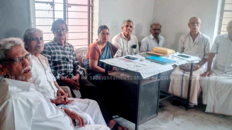  തിക്കോടി ഡ്രൈവ് ഇൻ ബീച്ച് ഗതാഗതം പെട്ടെന്ന് തന്നെ പുന:സ്ഥാപിക്കാൻ റെയിൽവേ ഇടപെടണം:സീനിയർ സിറ്റിസൺ ഫോറം തിക്കോടി 